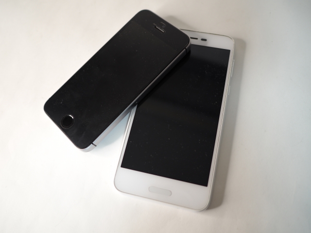 陽だまりさんちの知恵袋 ブログ 通信契約1回線でスマホ2台持ち ダブルスマホケースを自作して使いやすく