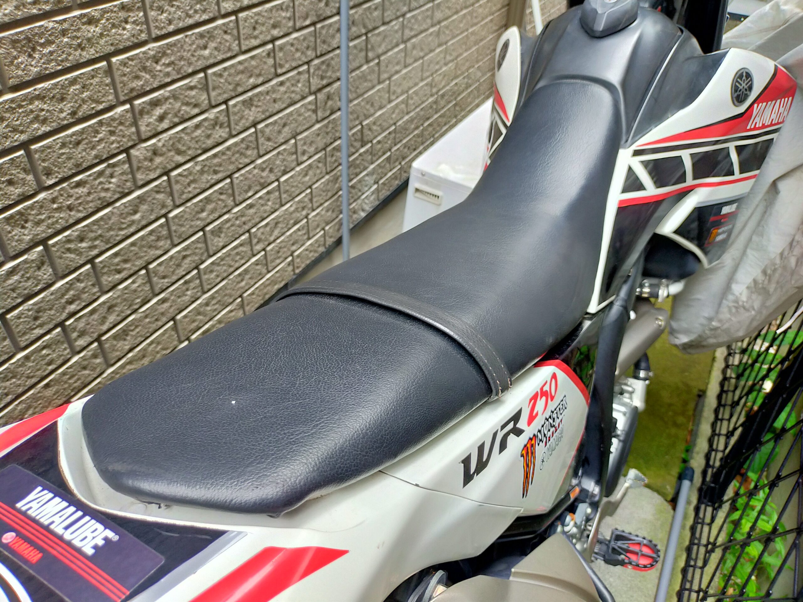 陽だまりさんちの知恵袋 ブログ | ゲル素材を使わずバイクのシート加工 