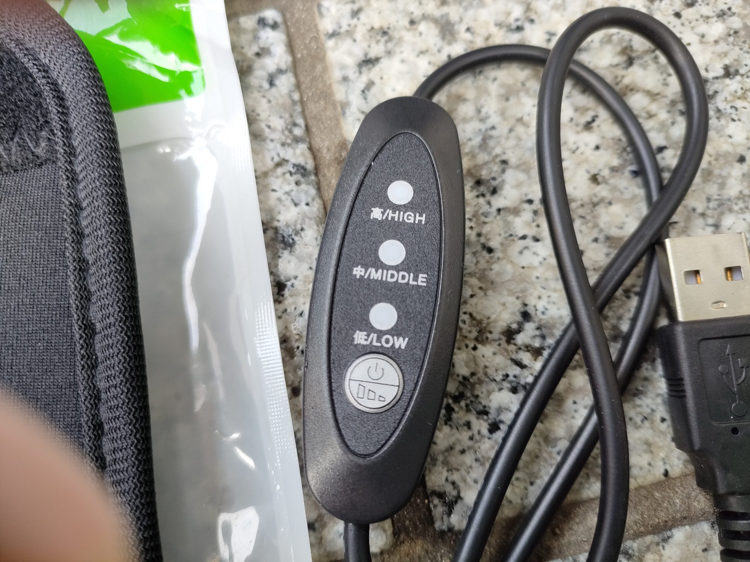 USB電源タイプのグリップヒーターの温度調節付き電源スイッチ